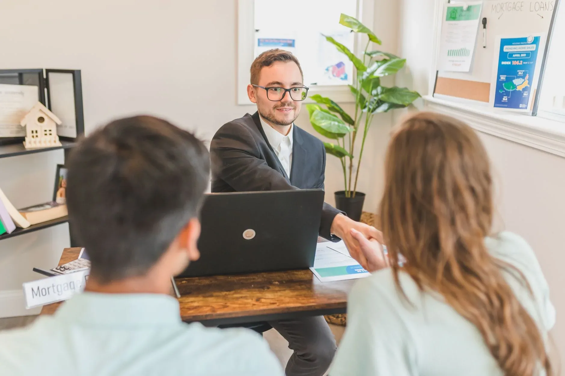 Seguro de Vida em Grupo para Empresas: Benefícios, Coberturas e Custos