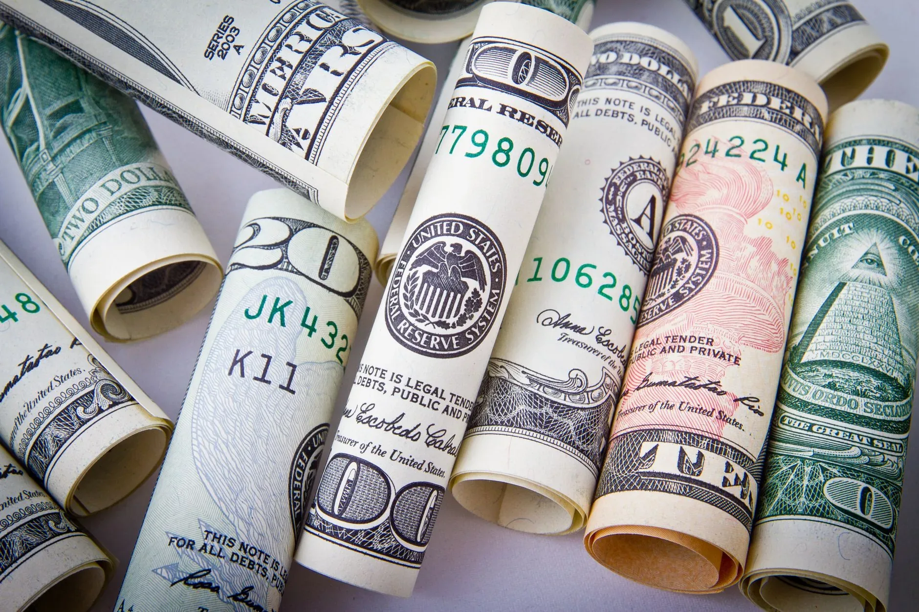 Seguro de Vida e Previdência Privada: PGBL vs VGBL e Como Planejar o Futuro